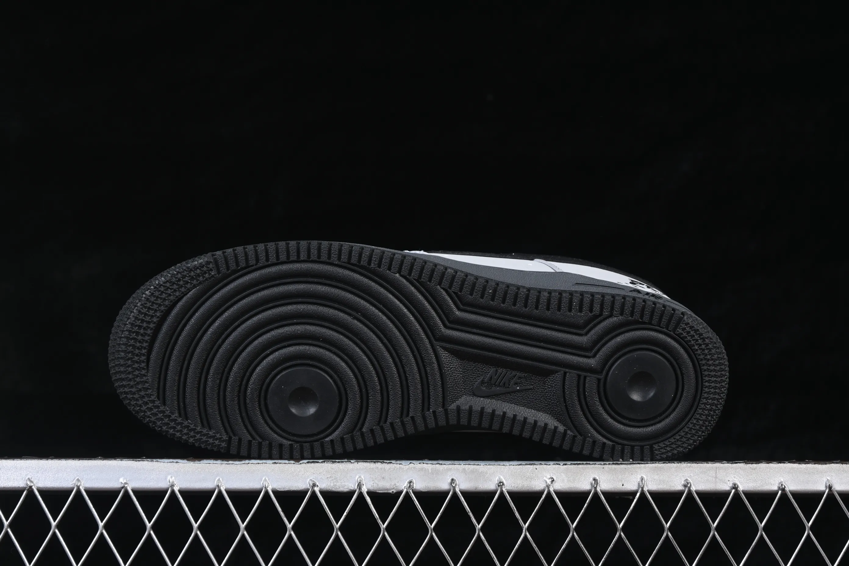 All categories Nk Air Force 1 Air Force series Nk Air Force 1 Low Air Force low top Nike Air Force 1'07 Low Year of the Horse limited edition Gray gray shadow Air Force 1 low top casual sneakers IH1401-100